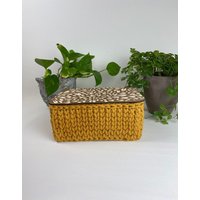 Großer Rechteckiger Aufbewahrungskorb Mit Floralem Holzdeckel Und Holzboden Großer Rechteckiger Aufbewahrungskorb Mit Floralem Holzdeckel Und Holzboden von WillisHolzkiste