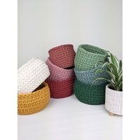 Aufbewahrungsbox/ Utensilo/ Häkelkorb/ Handgemacht/ Einzugsgeschenk/ Gastgebergeschenk/ Einweihung/ Hochzeitsgeschenk/ Korb von WillisHolzkiste