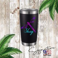Personalisierte Libelle 20 Oz Isolierter Edelstahl Tumbler, 9 Tumbler Farben Zur Auswahl von WillowWaresCo