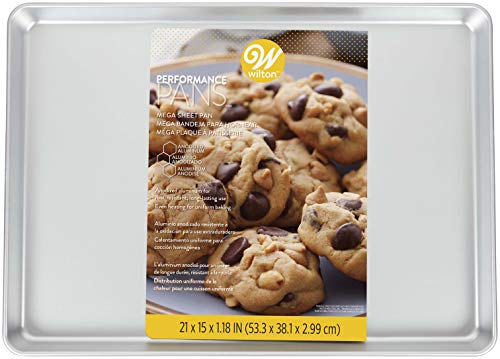 Wilton Performance Pans Längliche Backblech 53x38 cm: Längliche Kuchenform aus Eloxiertem Aluminium Backform für Kuchen, Aufläufe und Sogar Pizza - 53x38x3 cm von Wilton