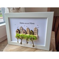Geschenk Zum Einzug, Richtfest, Mitbringsel Eigenheim, Häuser, Holzhäuser, Häuschen. Einweihungsgeschenk Häuschenbild, Wandkunst Holzhäuser Geschenk Zum Einzug, Richtfest, Mitbringsel Eigenheim, Häuser, Holzhäuser, Häuschen. Einweihungsgeschenk Häuschenbild, Wandkunst Holzhäuser von Windelzwerg