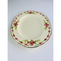 Vintage | 1930Er Jahre Alfred Meakin Roselippe Platter, 11 ", Royal Marigold, Handdekoriert, 18 Kt Goldrand, Rosa, Grüne Akzente, Gewellter Rand Vintage | 1930Er Jahre Alfred Meakin Roselippe Platter, 11 ", Royal Marigold, Handdekoriert, 18 Kt Goldrand, Rosa, Grüne Akzente, Gewellter Rand von WinnieHorsley