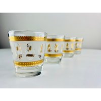 Vintage Dominion Glas Set, 4 Glaswaren Cocktailgläser, Mattiert Weiß Mit Gold Weizen Muster, Retro Barware Made in Canada von WinnieHorsley