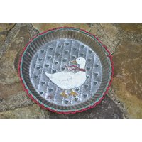 Handbemalte Torte Pan France Weihnachtsgans Vintage Blechdose von WinterFinds