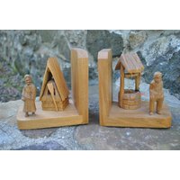 Seltene Paul Emile Caron Holz Hand Geschnitzt Buchstützen Quebec von WinterFinds
