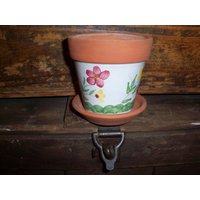 Vintage Handbemalter Terra Cotta Übertopf Mit Unterplatte Floral Vintage Handbemalter Terra Cotta Übertopf Mit Unterplatte Floral von WinterFinds