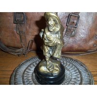 Vintage Messing Statue Indien Dorfbewohner Buchstütze Briefbeschwerer Figur von WinterFinds