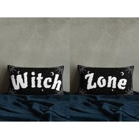 Wiccan Aesthetic Witch Zone Kissen Gothic Geschenkideen Witchcraft Home Decor 30x50cm von WintersSpells