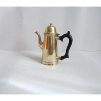 Vintage Kleine Messing Teekanne, Dekor, Kaffeekanne, Home Decor von WithAScentOfCinnamon