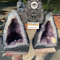 91lb Riesige Kathedrale Amethyst Geode Passendes Paar Erstaunliche Stehende Große Lila Kristalle Xl 91lb Riesige Kathedrale Amethyst Geode Passendes Paar Erstaunliche Stehende Große Lila Kristalle Xl von WizardCrystal