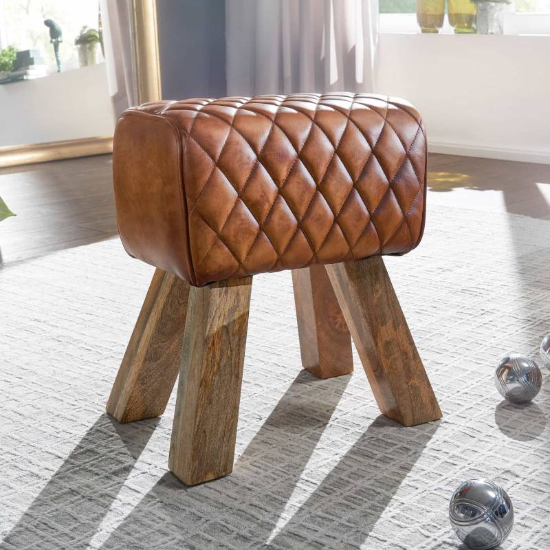 Eleganter Turnbock-Sitzhocker aus Holz und Echtleder mit Rautenmuster von Wohnling