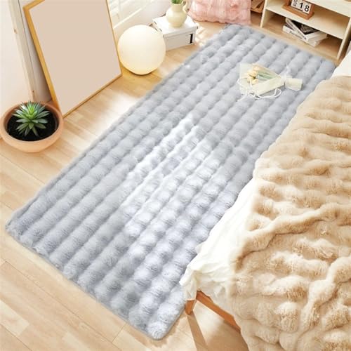 Wokuaile Wohnzimmer Teppich Hochflor Kunstfell Flauschig Waschbar rutschfest Teppich für Schlafzimmer Kinderzimmer Bettvorleger Hellgrau, 70 x 210 cm Wokuaile Wohnzimmer Teppich Hochflor Kunstfell Flauschig Waschbar rutschfest Teppich für Schlafzimmer Kinderzimmer Bettvorleger Hellgrau, 70 x 210 cm von Wokuaile