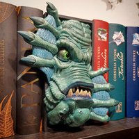 Handbemaltes Book Nook - Sumpfmonster | Art.nr. Bk-mm-Sm-R von WolfArtworksDE