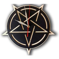 Pentagramm Wanduhr Aus Holz Gothic Wohnkultur Hexenhaftes Geschenk Übergroßer Zeitmesser Wolf Kult von WolfKult