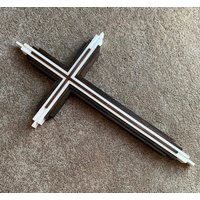 Kreuz Kruzifix Handgefertigtes Holzkreuz Holzkruzifix Gebeiztes Geschichtetes Religiöses Wohnkultur Spiritualität Kreuze Schichtholzkreuz Kreuz Kruzifix Handgefertigtes Holzkreuz Holzkruzifix Gebeiztes Geschichtetes Religiöses Wohnkultur Spiritualität Kreuze Schichtholzkreuz von WolfcreekWoodcrafts