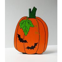 Kürbis Und Fledermäuse Handtuchhalter Halloween Mit Fledermäusen von WolfcreekWoodcrafts