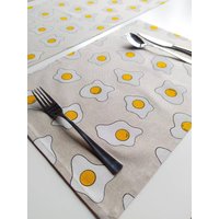 1-12 Stoff Tischsets 45x30cm 18x12" Mit Spiegelei-Muster Frühstückstisch Canvas Leinenoptik Cotton Witzig Verspielt Natur Weiß Gelb Schwarz von WolkenVonElena