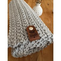 Tischläufer | Läufer Gehäkelt Tischdekoration Tischdecke Große Farbauswahl Auch in Wunschgrößen von WolleundLiebe