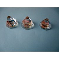 Magnete 3Er Set Im Pyramidenform in Klar Und Goldglitzer Magnete 3Er Set Im Pyramidenform in Klar Und Goldglitzer von Wollnaerrin