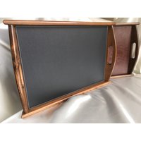 Großes Tablett Couchtisch, Kunstleder Amenity, Servieren Aus Holz, Housewarming, Jubiläum, Muttertag, Weihnachtsgeschenk Für Sie, 50 X 30 cm von WonderWoodLeather