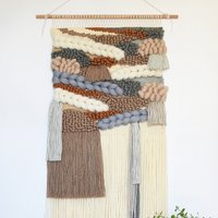 Großer Handgewebter Wolle Wandbehang Modernes Fibre Art Dekor von WonderlandStories
