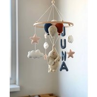 Elefant Baby Mobile Mit Luftballons Kinderzimmer Dekor Filz Krippe Baby Shower Geschenk von WonderyHandmade