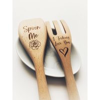 Löffel Mich Aus Holz, Und Gabel, Forking Love You, Benutzerdefinierte Küche, Benutzerdefinierter Löffel, Holzgabel, Gravierter Löffel/Gabel von WoodPeckerDesignCA