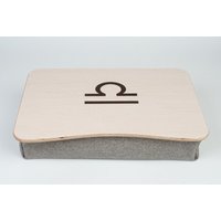 Laptop Bett Tablett Mit Tierkreis Inlay Frühstückstisch Aus Sperrholz von WoodPower