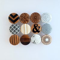 Handbemalter Schubladenknauf Aus Holz Neutral, Boho Hardware von WoodSentHome