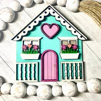 She Shed Wood Country Cottage | Handgemaltes Haus Tiered Tablett Mittelstück Mini Tiny House Kamin Regal Dekor Einweihungsgeschenk von WoodSignsByKailey