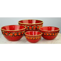 4 Schüsseln Schüssel-Set 60Er 70Er 60S 70S Vintage Rot Zu Danish Teak Midcentury 4 Schüsseln Schüssel-Set 60Er 70Er 60S 70S Vintage Rot Zu Danish Teak Midcentury von WoodStockShop