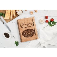 Personalisiertes Geschenk, Rezeptbuch, Personalisiertes Kochbuch, Holz Notizbuch, Geschenk Für Freundin, Mutter, Tochter Rezeptmappe von WoodTodayEU