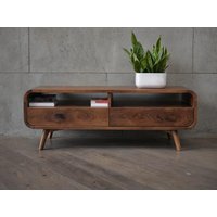 Konsolentisch Aus Nussbaum/Eichen Lowboard Sideboard Tv-Möbel Wohnzimmer Schrank Echtholz Konsolentisch Aus Nussbaum/Eichen Lowboard Sideboard Tv-Möbel Wohnzimmer Schrank Echtholz von WoodYouAdore