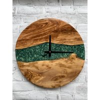 Minimal Frameless Wall Clock, Handcrafted Silent Clock With Live Edge Wood, Artsy For Kitchen, Livingroom, Bedroom, Home & Office Minimal Frameless Wall Clock, Handcrafted Silent Clock With Live Edge Wood, Artsy For Kitchen, Livingroom, Bedroom, Home & Office von WoodYouAdore