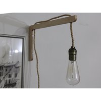 Wandlampe Holzlampe Minimalistisch Beleuchtung Modern Look Lampe Mit Seildraht Leuchte Handgemachte Sperrholz von WoodYouCareToLook