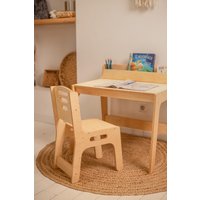 Kleiner Kleinkindstuhl Zum Tisch von WoodandRoomUA