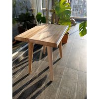 Hocker, Holzhocker, Gartenmöbel, Holzcouchtisch, Wohnzimmer, Schminkhocker, Modernes Design von WoodbyCNdesign