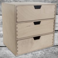 Hölzerne Mini Kommode Mit 3 Schubladen Desktop Organizer | Schrank Kabinett Einheit Schmuckbox Schlichtes Rohstück Aus Unlackiertem Birkenholz von Woodeedoo