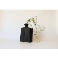 Holzvase Für Getrocknete Blume, Ikebana Vase Schwarz, Einzigartige Taupe Knospe Vase, Rustikale Tischdekoration von WoodenDreamsByPukas