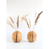 Ikebana Set Von 2 Hohlvasen, Naturholzvase Handgefertigt, Einzigartiges Esszimmerdekor von WoodenDreamsByPukas