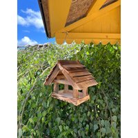 Hölzerner Vogelhäuschen/Vögel Füttern Vogelhaus Holz Natürlicher Gartendekoration Familienbesitz Pole von WoodenGiftLT