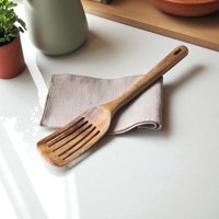 Teakholz Pfannenwender Pfannenwender Mit Langem Griff Für Antihaft-Kochgeschirr von WoodenPantryCrafts