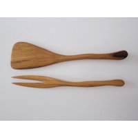 Pfannenwender Und Gabel Aus Holz Handgeschnitzte Küchenutensilien von WoodenSnacks