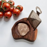 Salzreibe Mühlenkeller - Kostbare Hölzer Mit Einer Stahlreibe Und Einem Stück Rotem Salz Perfektes Geschenk Für Feinschmecker Salzreibe Mühlenkeller - Kostbare Hölzer Mit Einer Stahlreibe Und Einem Stück Rotem Salz Perfektes Geschenk Für Feinschmecker von WoodenSoulCH