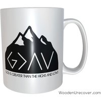 Gott Ist Größer Als Die Highs Und Lows Kaffeetasse - Personalisierte Linke Rechte Hand Keramik Kaffeebecher Von Woodenurecover von WoodenUrecover