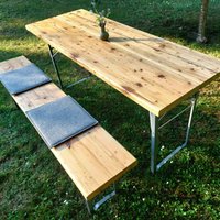 Bierzeltgarnitur Gartentisch Aus Altholz Outdoor Klappbar Biertisch Gartenmöbel von Woodenpoxy
