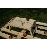 Tablett Aus Holz Mit Beinen, Gefaltetes Tablett, Bergtablett, Rustikales Betttablett, Nachttisch, Frühstückstablett, Frühstückstisch von WoodenstoriesArt