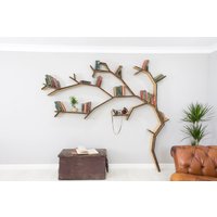 Massive Eiche, Rindenkante, Baumregal, Windgepeitschter Baum, Baum-Bücherregal, Bücherregal, Baumform, Kinderzimmerregal, Rustikales Regal von WoodlandShelfCompany