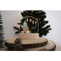 Buntes Nachtlicht "Weihnachten" Mit Persönlicher Gravur Als Geschenk Zur Geburt, Idee Zu Weihnachten Oder Dekoration Fürs Kinderzimmer von Woodlandkid