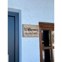 Haustürschild | Willkommen Türschild Personalisiert Familienschild Klingel Schild Magnetisch Eingangschild Esche Holzschild Haustürschild | Willkommen Türschild Personalisiert Familienschild Klingel Schild Magnetisch Eingangschild Esche Holzschild von Woodworkbavaria